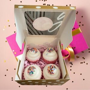 Strong Scent, Strawberry Delight Cupcakes Gift Box